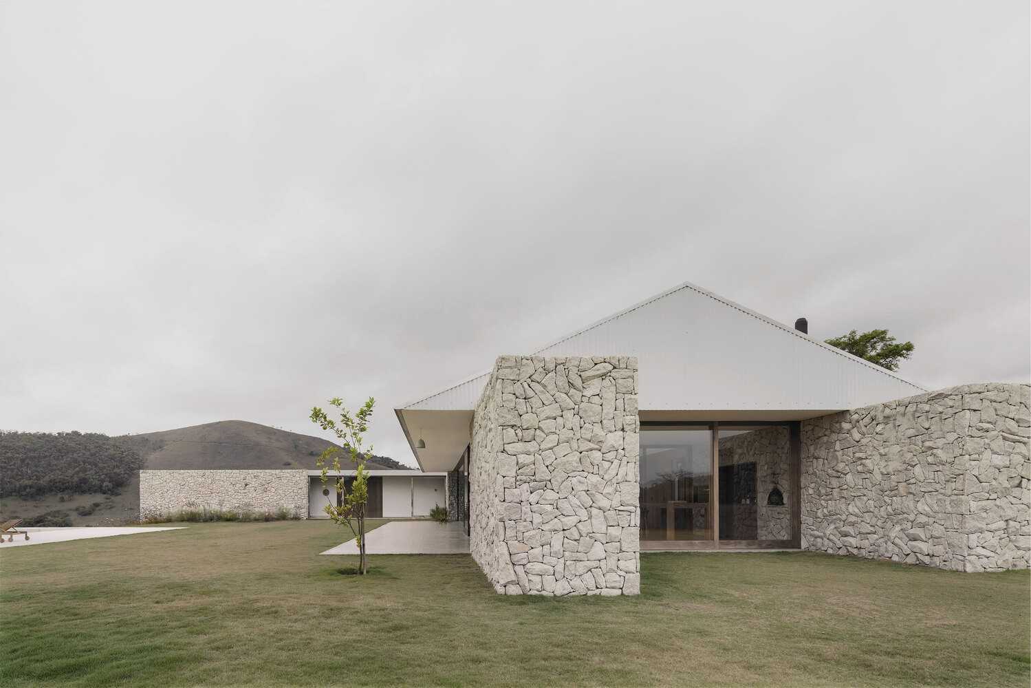 Thumbnail Pedra Moledo Branca 2